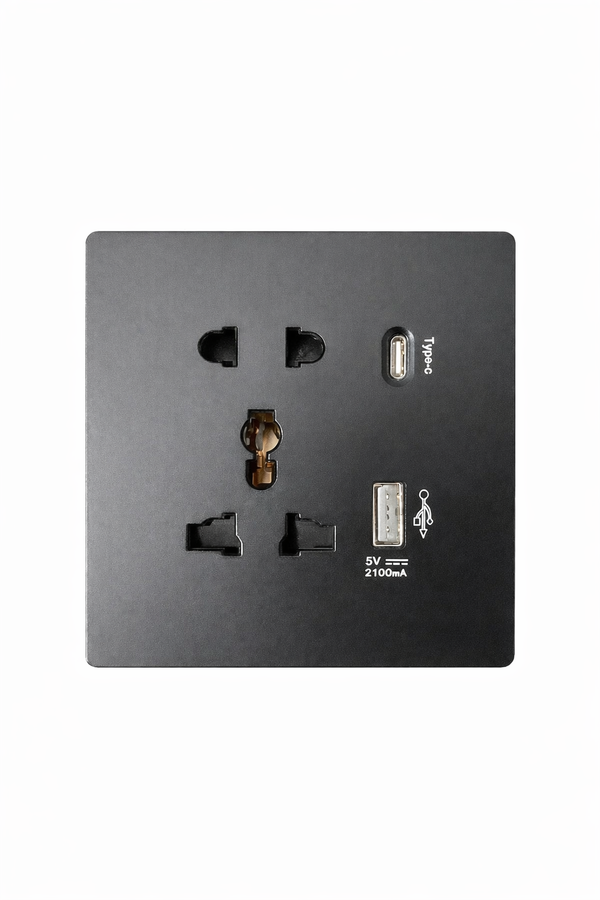 Multi Light Plug 13A USB & Type C Slots - Black